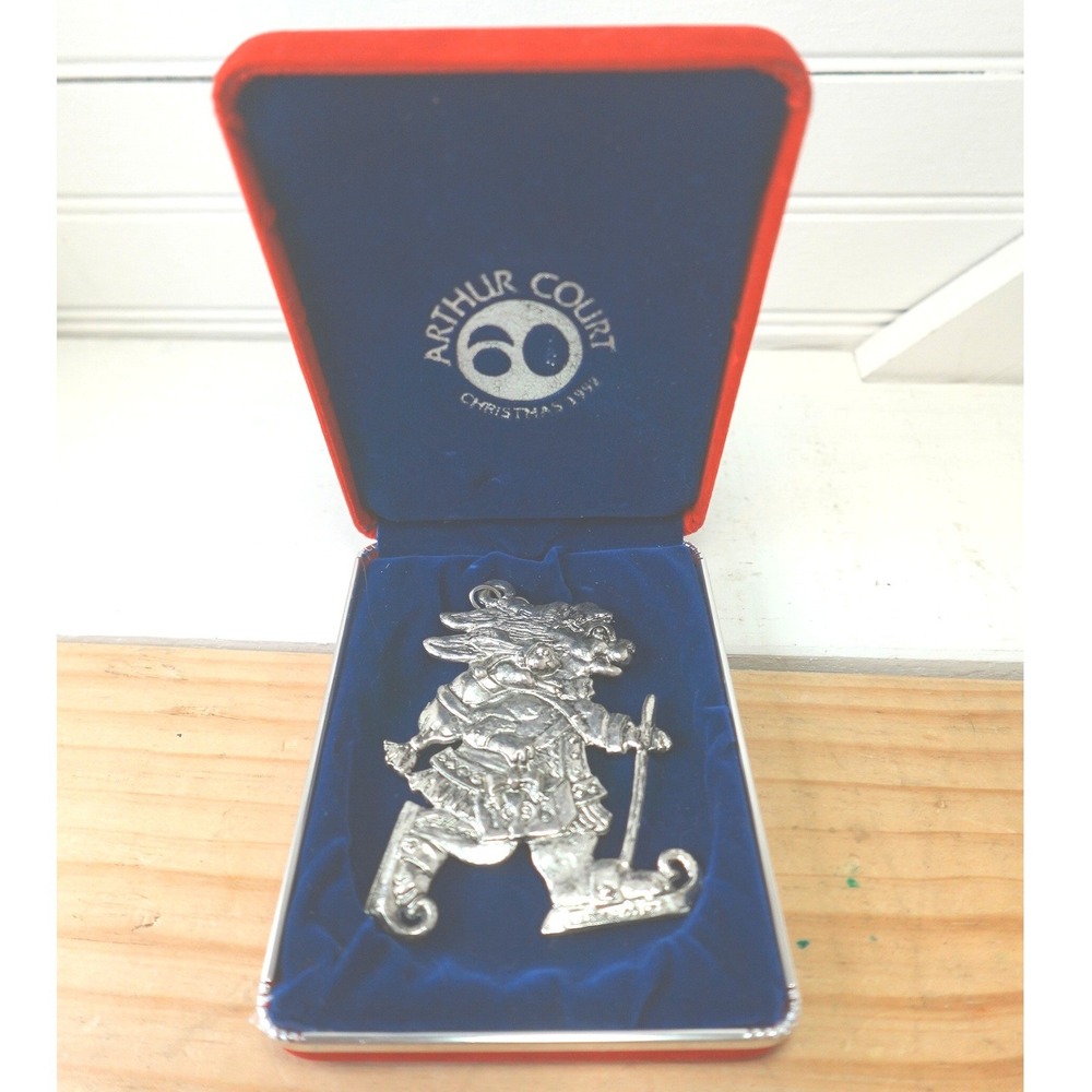 Vintage 1996 Arthur Court Ice-Skating Rabbit Pewter Christmas Ornament w/ Case